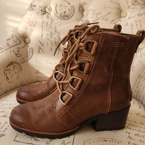 Sorel Brown Lace Up Leather Boots